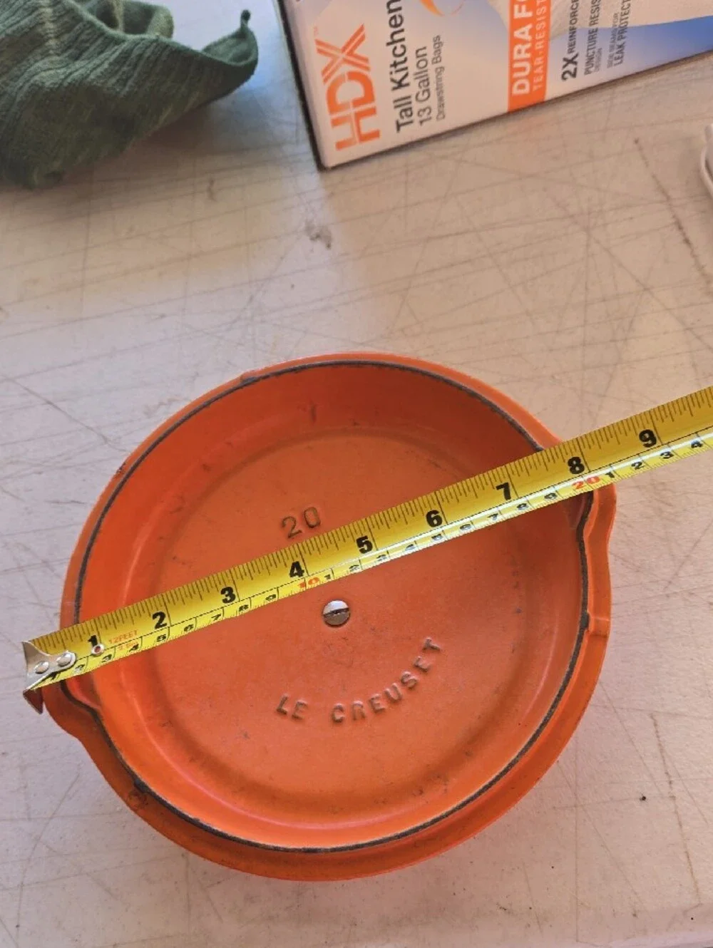 Le Creuset heavy duty